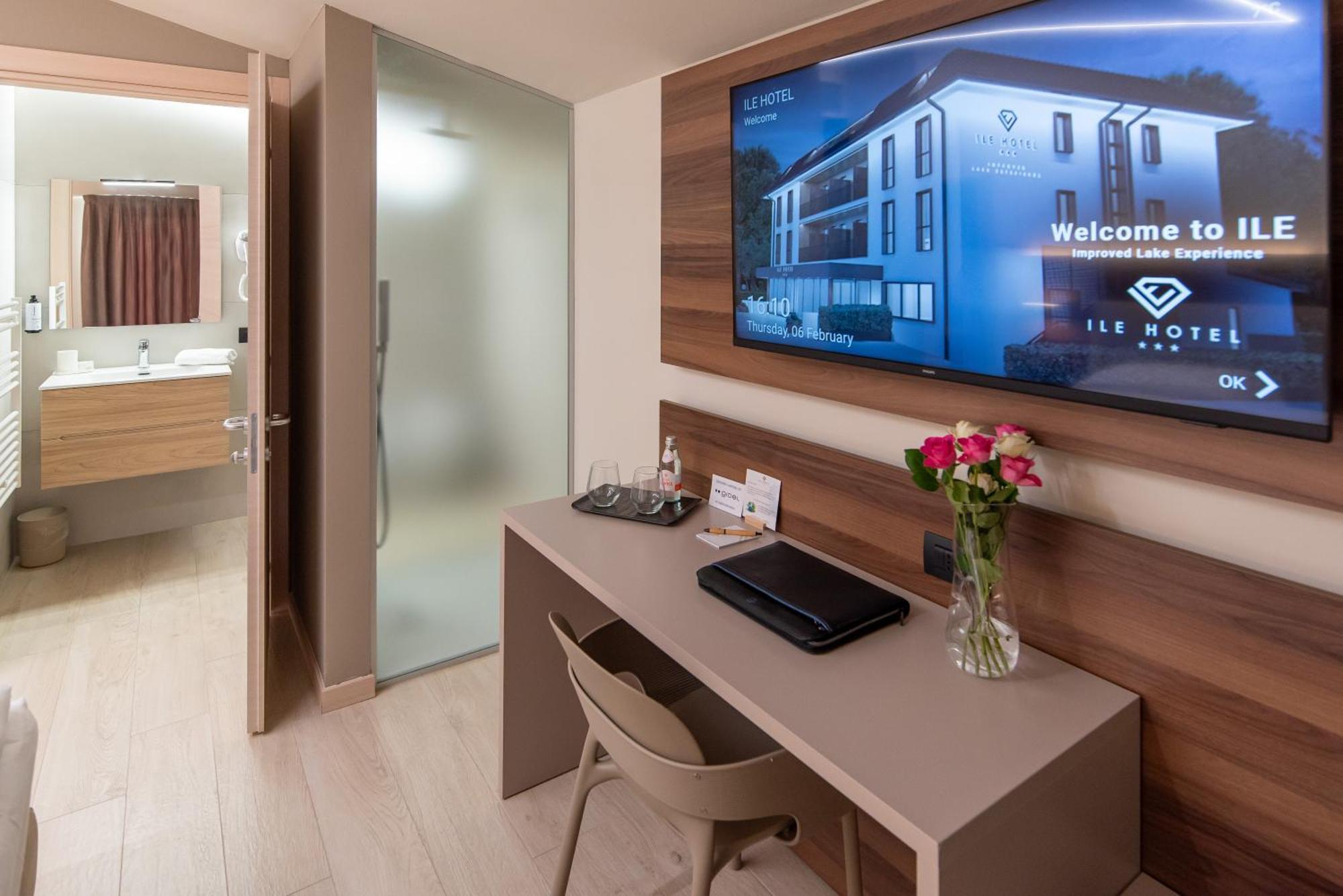 Ile Hotel Песк'єра-дель-Гарда Екстер'єр фото